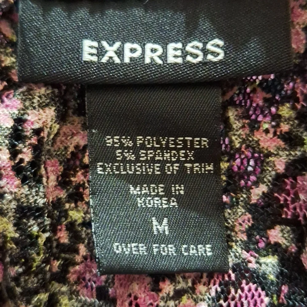 Express floral print top - Picture 6 of 7
